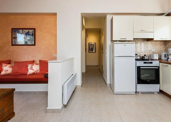 Evgenias Olive House カラソス