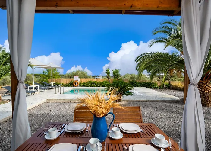 Evgenias Olive House *